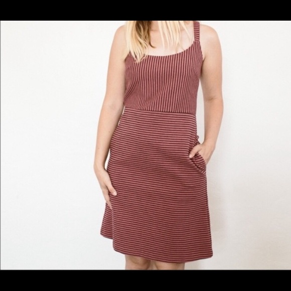 LOFT Dresses & Skirts - 🖤💕Ann Loft Dress w/pockets